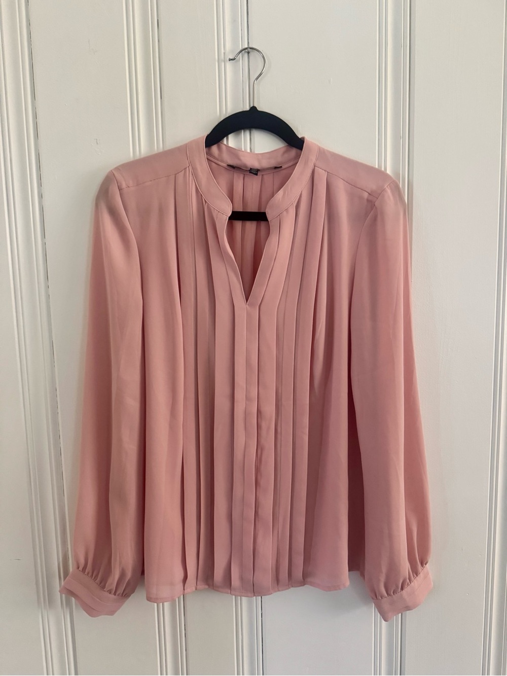 WHBM Women’s Pink Pleated Long-Sleeve Blouse Size 10